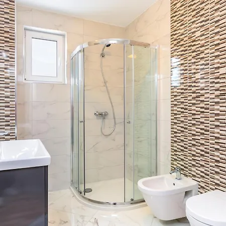 Dragan K3 - A0 Ground Floor - Mpolo Apartman *