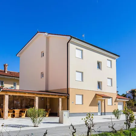 Dragan K3 - A0 Ground Floor - Mpolo Apartment *