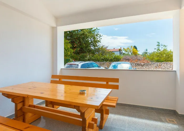 Dragan K3 - A0 Ground Floor - Mpolo 아파트 메덜린